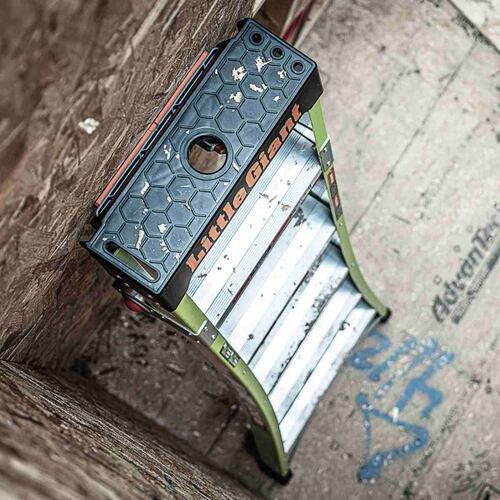 Escalera Combinada Profesional Fibra de Vidrio 6' (1.82 m) Tipo IAA King Kombo Verde Little Giant 13610