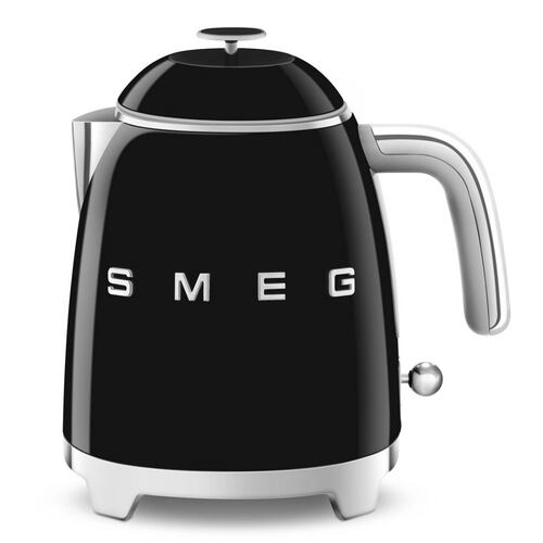 Hervidor Eléctrico Smeg KLF05BLUS de 0.8 L Color Negro.