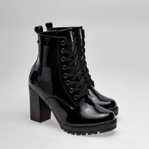 BOTA CHAROL CON AGUJETA Y TACON CUADRADO Moramora 2011030 Color Negro PARA Mujer Tx7