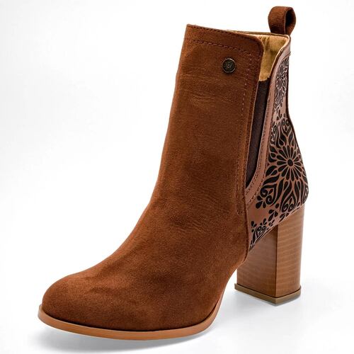 BOTA GAMUZA CON GRABADO Mora tierra 114412132 Color Cafe PARA Mujer Tx7