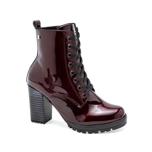 BOTA CHAROL CON AGUJETA Y TACON CUADRADO de Moramora Para Mujer Vino 2011030 T7