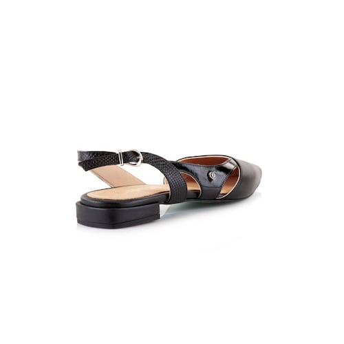 Balerina Negro Flat PIKIKI detalle en animal print 