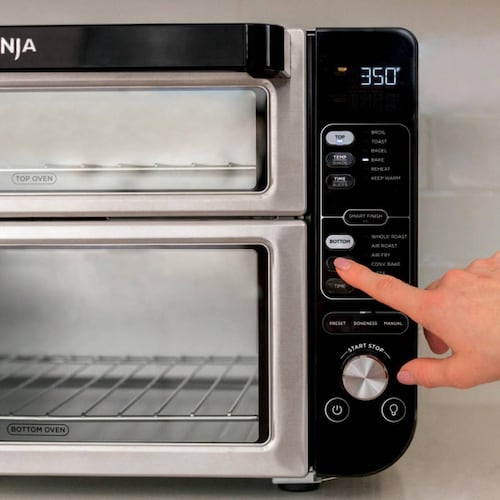 Horno de mesa eléctrico  Ninja Foodi DCT451 12 en 1 negro, FlexDoor, con termometro, negro, sin aceite 