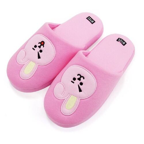 Pantuflas de Peluche BTS BT21 Cooky Unitalla color rosa