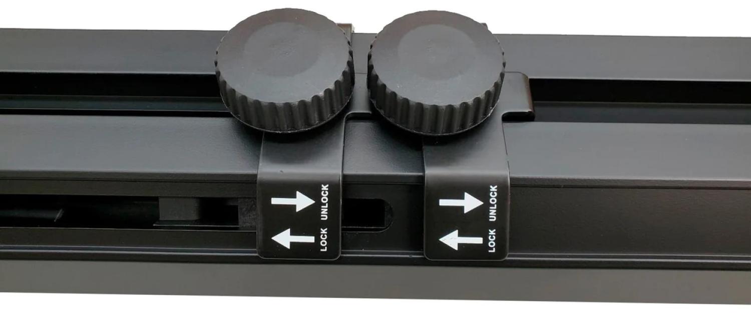 Soundking SK102 Base Para 2 Teclados Reforzada Plegable.