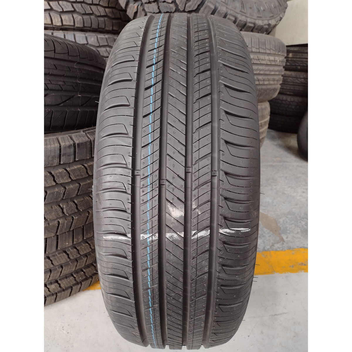 LLANTA 185/65R15 HANKOOK H436 88H.
