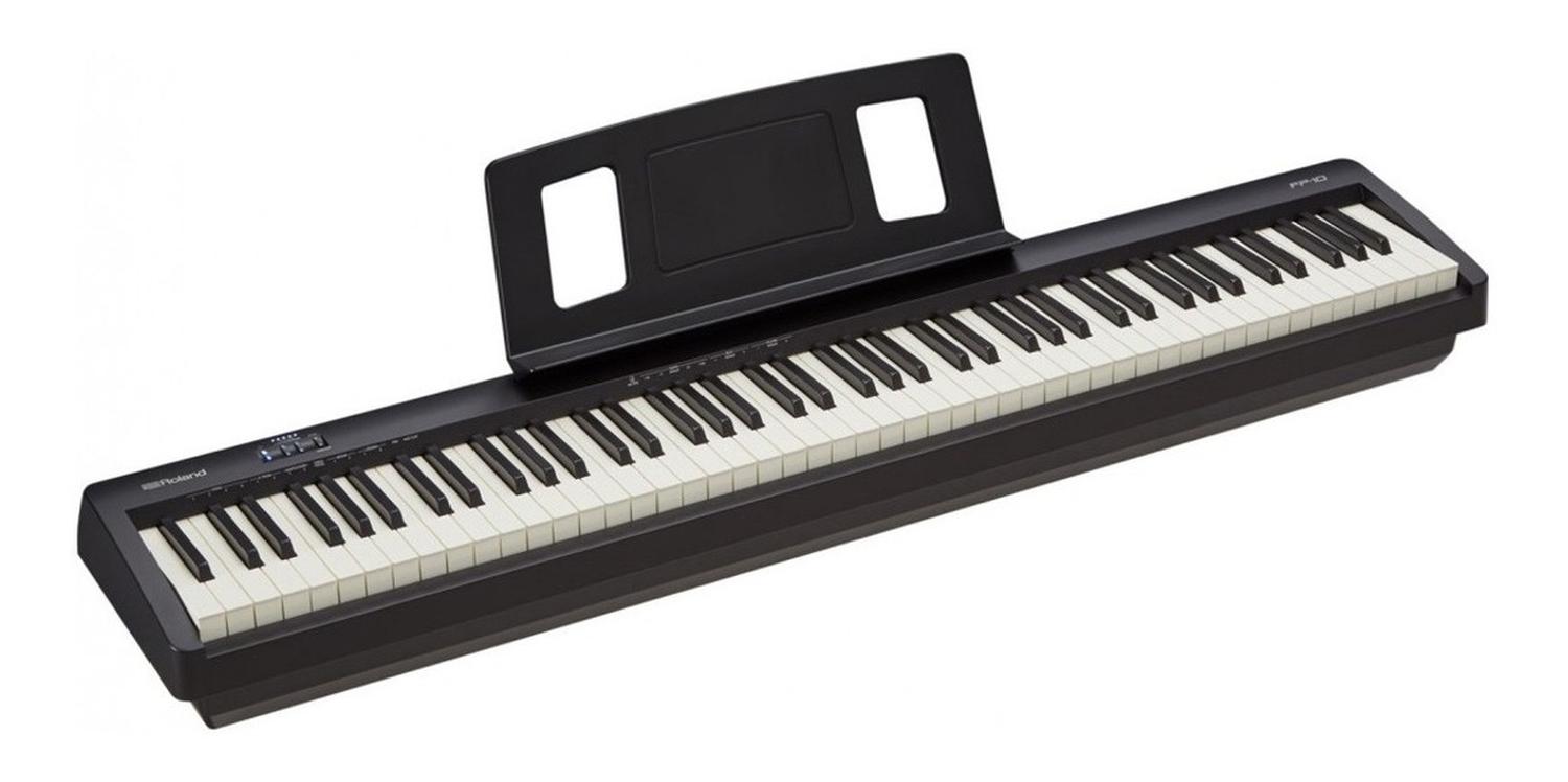 Roland Fp-10-bk Piano De 88 Teclas Paquete con base, funda y audifonos.