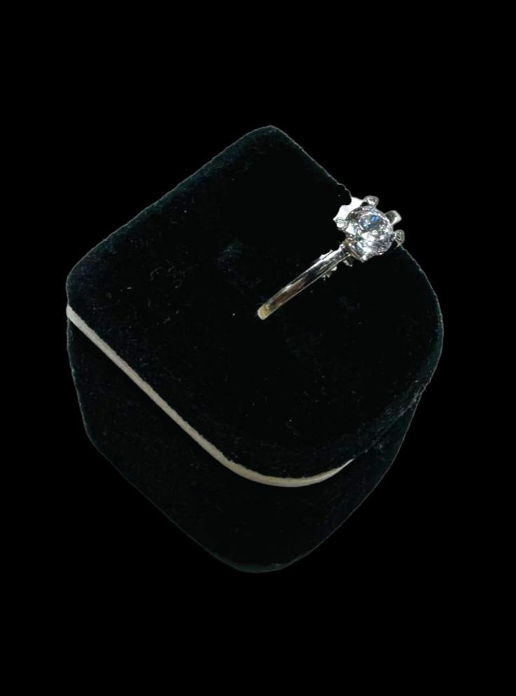 Anillo Compromiso Clásico Oro 10 K + Obsequio  