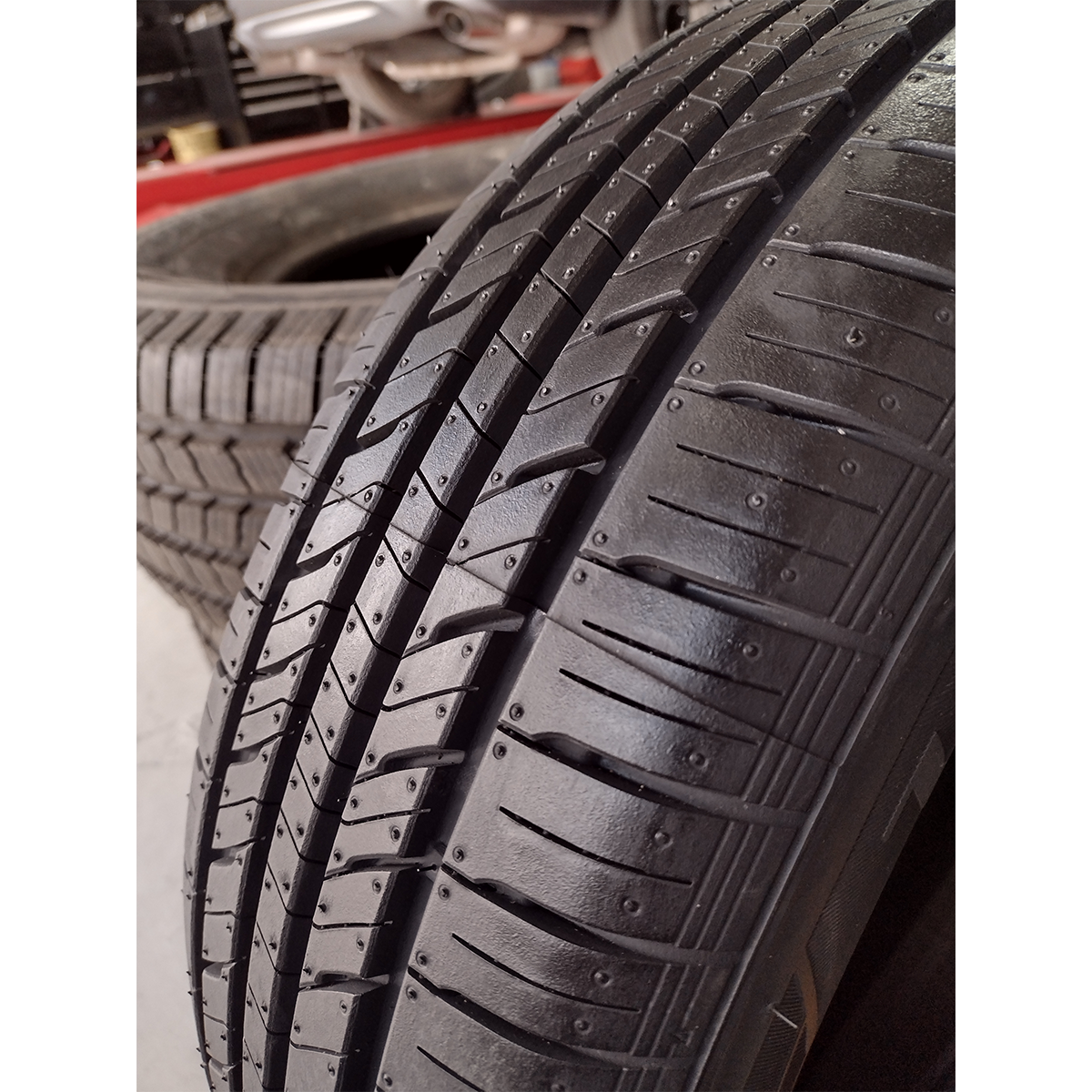 LLANTA 175/70R13 LAUFENN LH41 HANKOOK 82T.