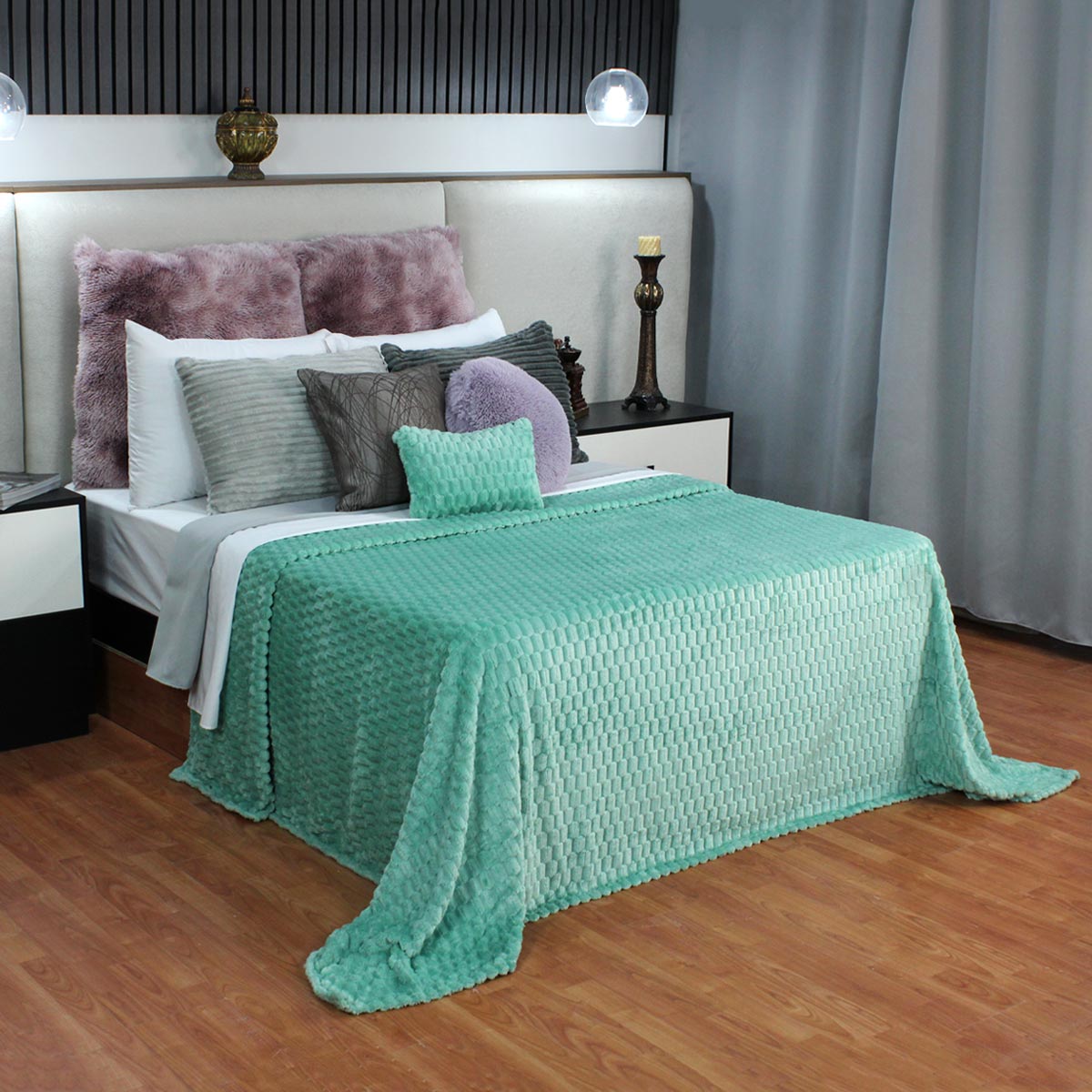 Frazada Embo King Size 250x240 cm Menta, ligera, suave, térmica y lavable