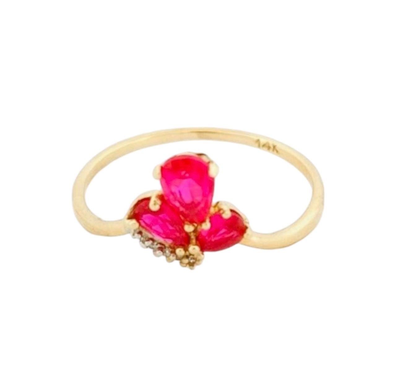 Anillo Flor Rubís Sintéticos Oro 14 K + Obsequio.