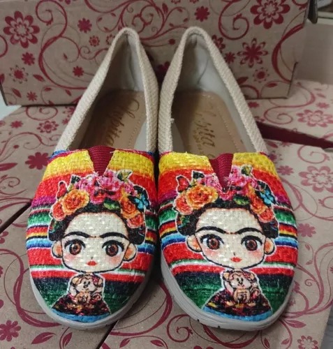 Alpargata Zapato Artesanal Dama Diseño Frida Con Flores Talla 22 cm.