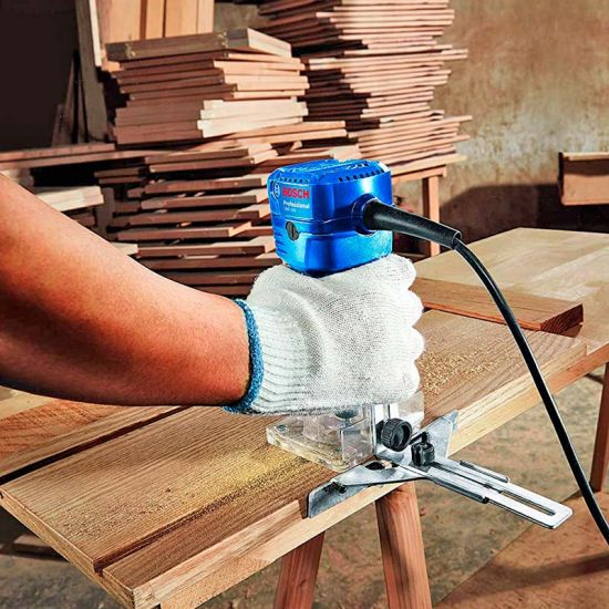 Router 550 W GKF 550 Bosch.