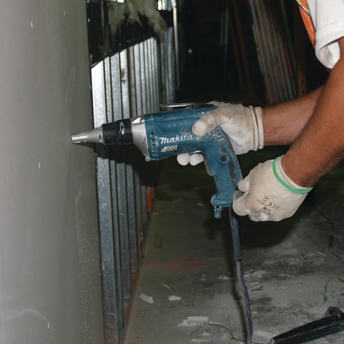 ATORNILLADOR PARA TABLAROCA 570W VVR FS4200 MAKITA.