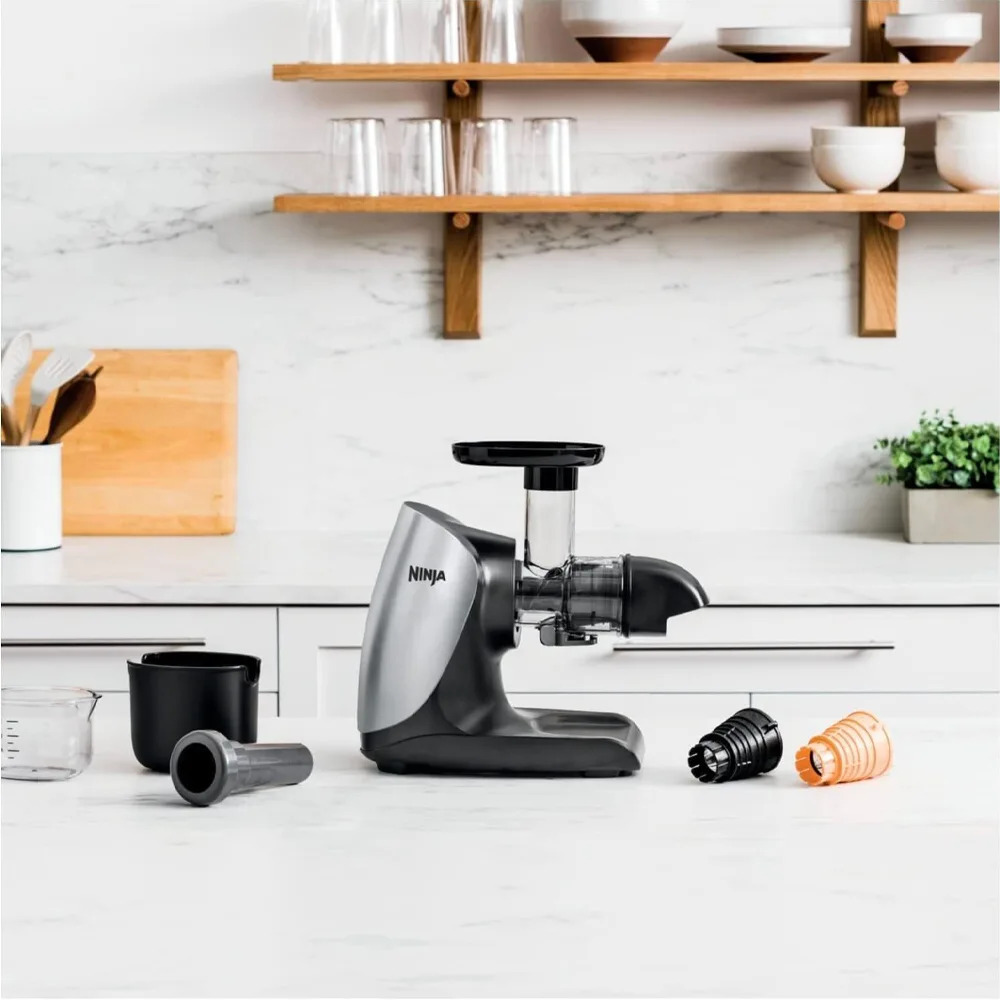 Exprimidor  de Jugo Profesional Ninja Negro JC101.