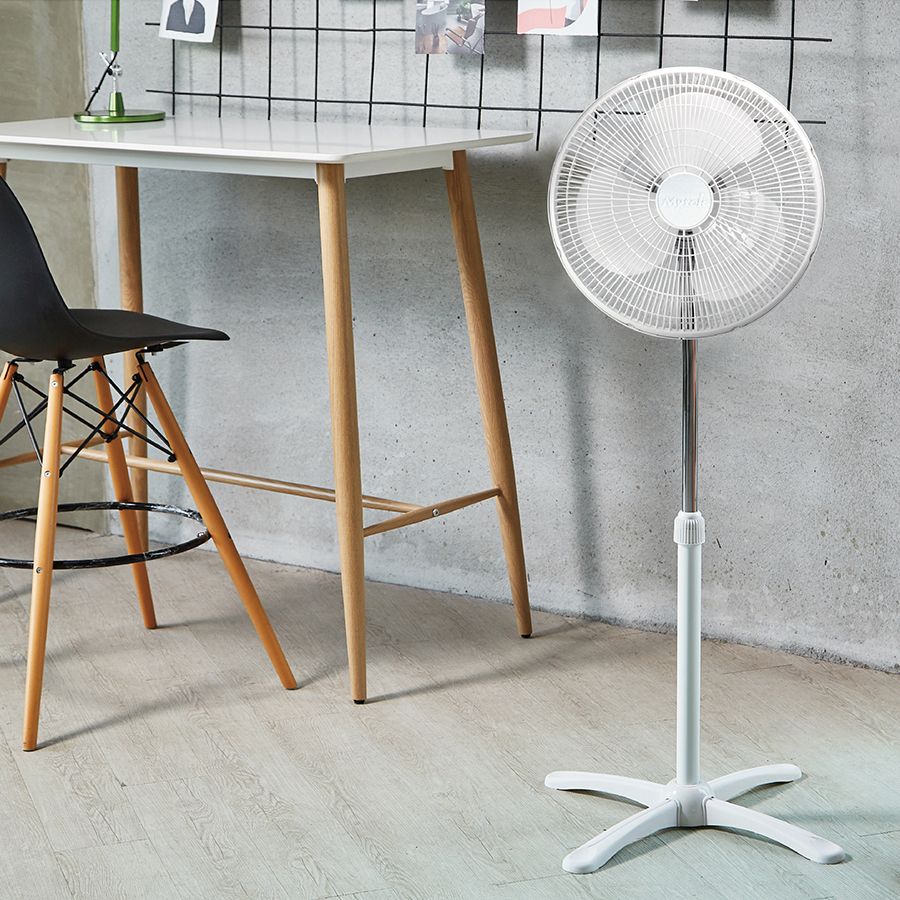 Ventilador de pedestal 16 pulgadas plástico marca Mytek.