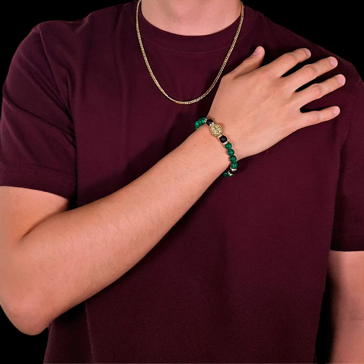 Pulsera de hombre de San Benito tipo piedra verde y ónix