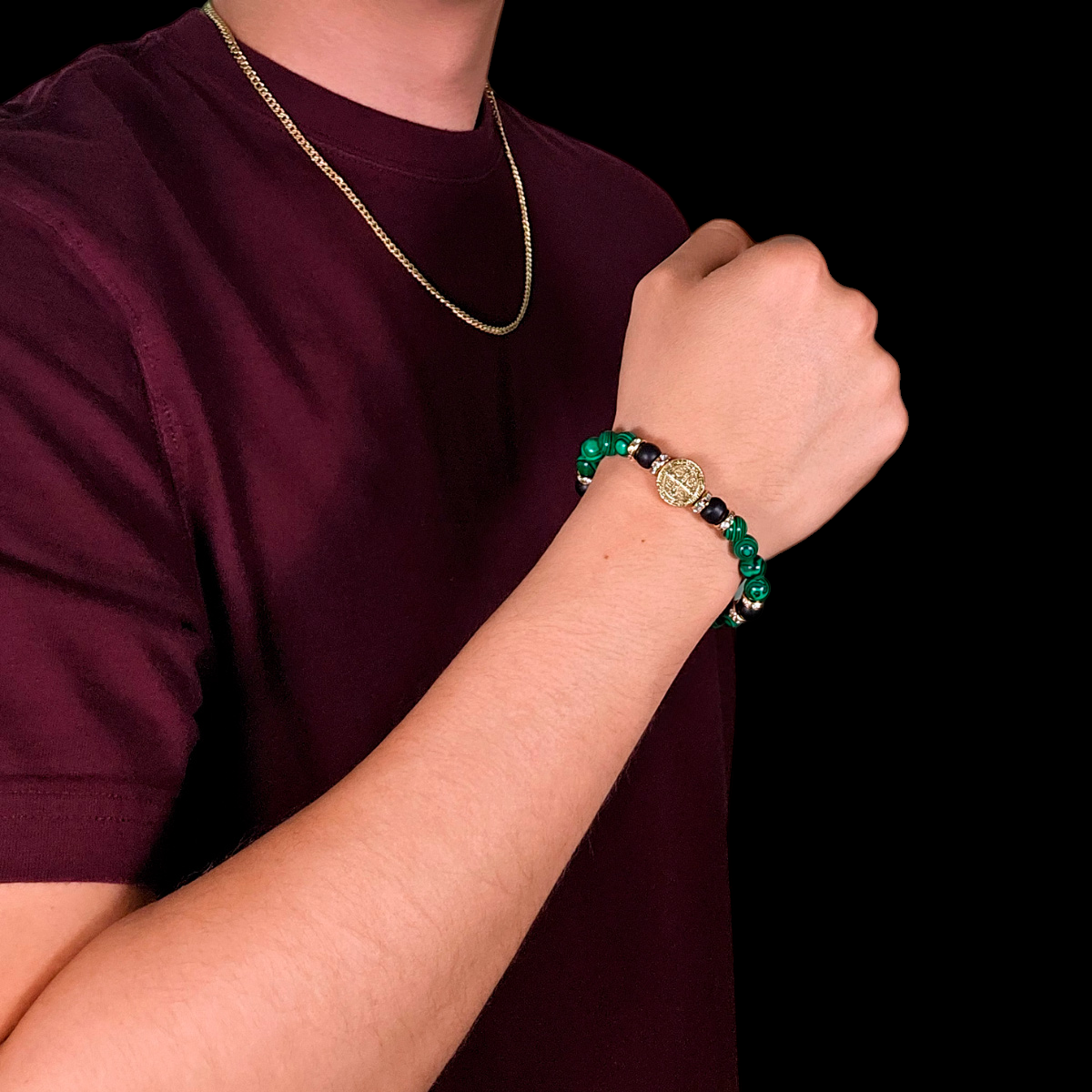 Pulsera de hombre de San Benito tipo piedra verde y ónix