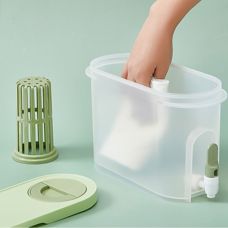 Dispensador de agua para refrigerador.