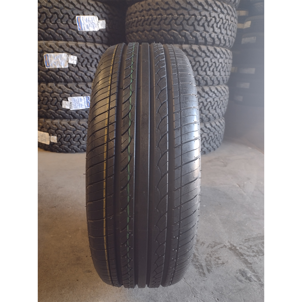 LLANTA 225/60R16 HIFLY HF201 98H.