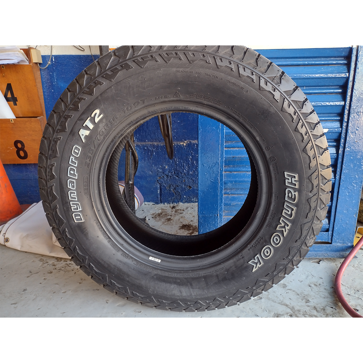 LLANTA 285/75R16 HANKOOK RF11 ALLTERRAIN 10C LT 126/123S.