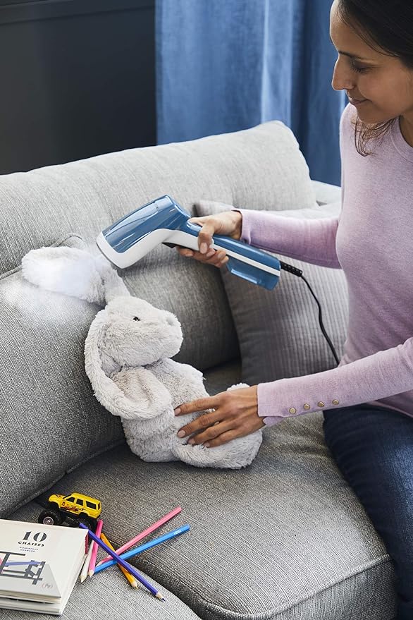 A T-fal Cepillo de vapor Steam First, capacidad de 70 ml, cepillo rápido y versátil ideal para viajes y de uso diario. Azul y blanco, DT6130Q1.