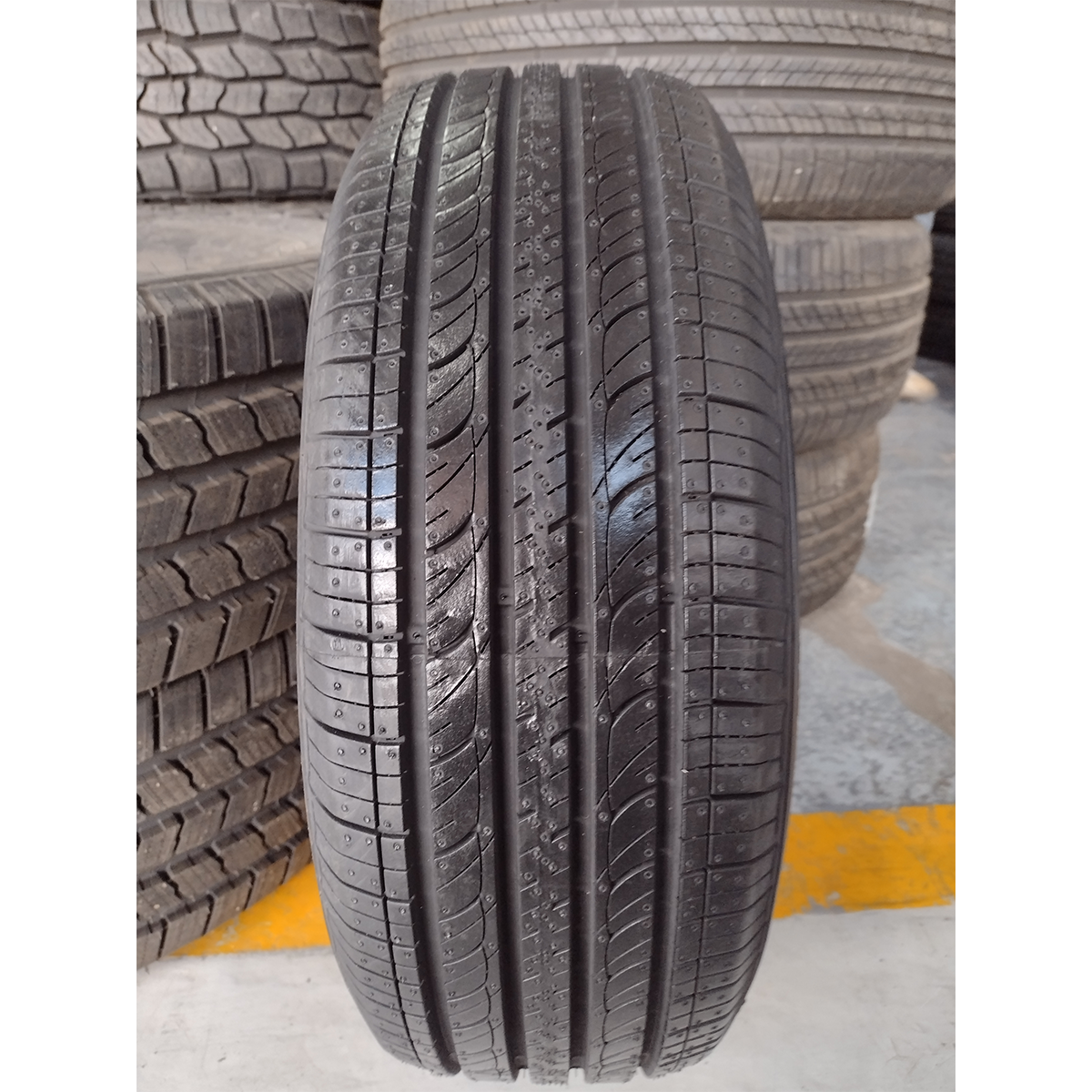 LLANTA 175/60R15 HANKOOK H426 85H.