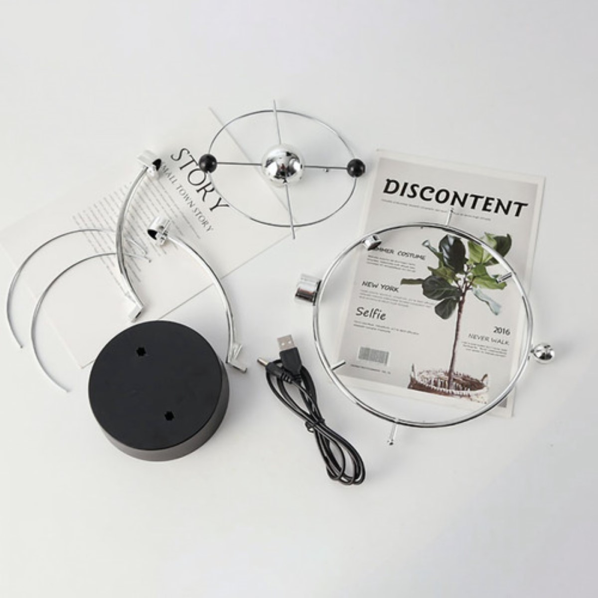 "Péndulos De Newton Kinetico Decoracion Escritorio Gadget Color Plata "