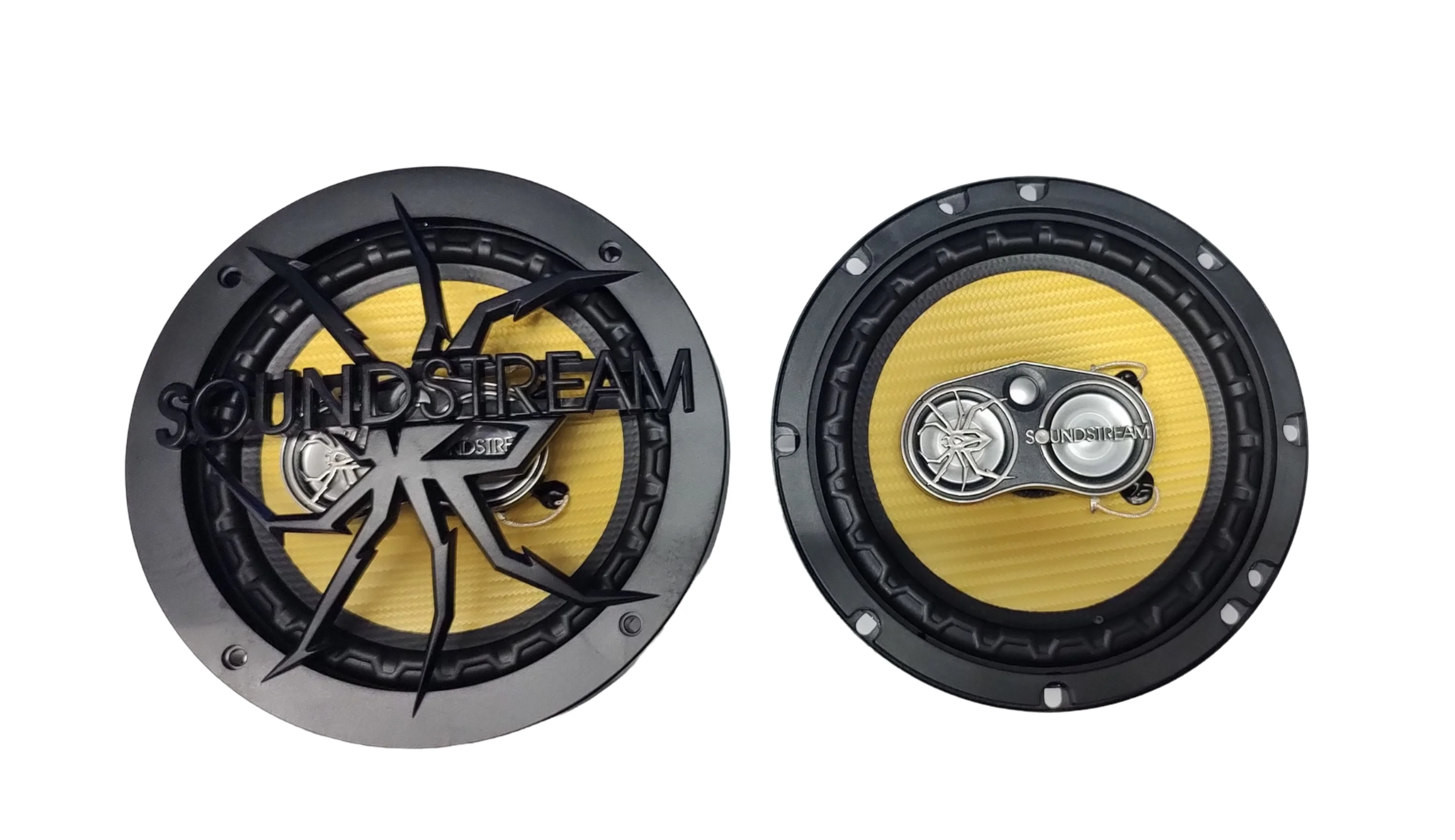 Bocinas Coaxiales SOUNDSTREAM PRO-650 140w Rms 6.5 Pulgadas 4 Ohms 2 Vías Cono Fibra de Carbono IMPP.