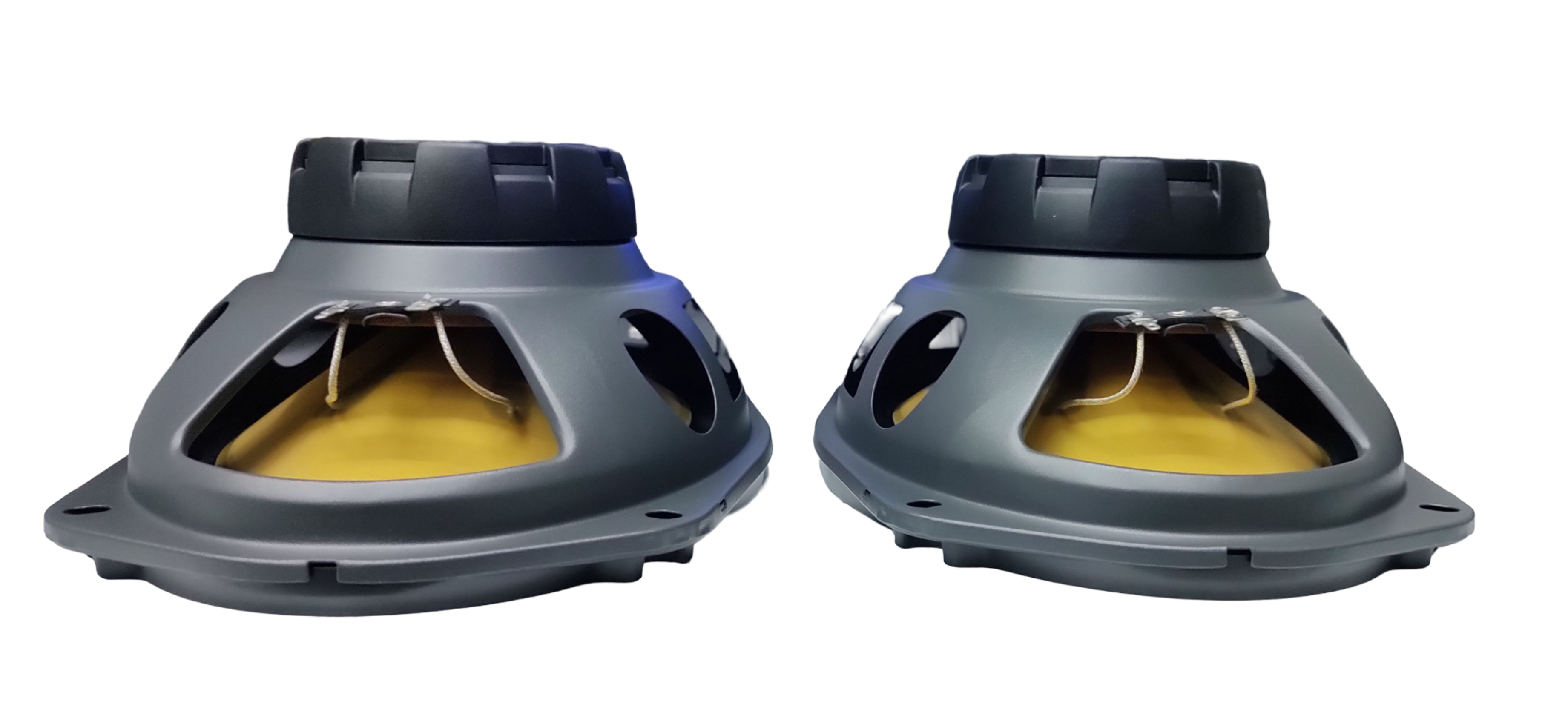 Bocinas Coaxiales SOUNDSTREAM PRO-690 200w Rms 6x9 Pulgadas 4 Ohms 2 Vías Cono Fibra de Carbono IMPP.