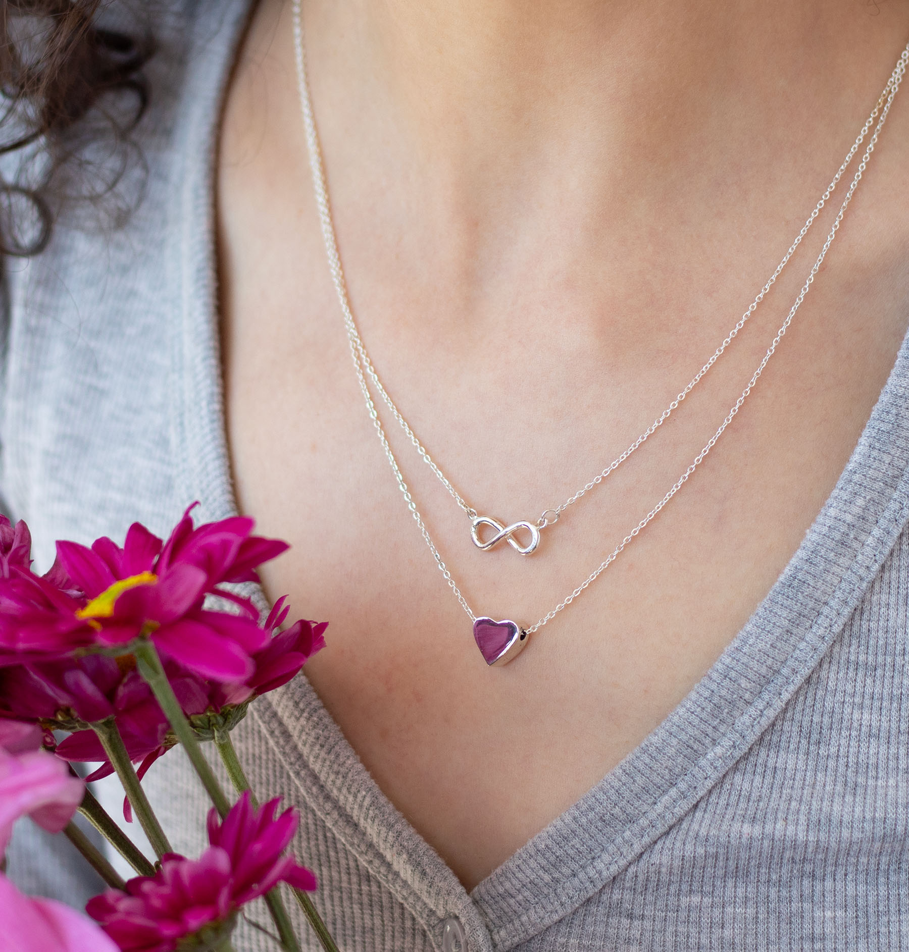Collar Infinito de Plata, Joyas para Mujer por Anante Joyería.