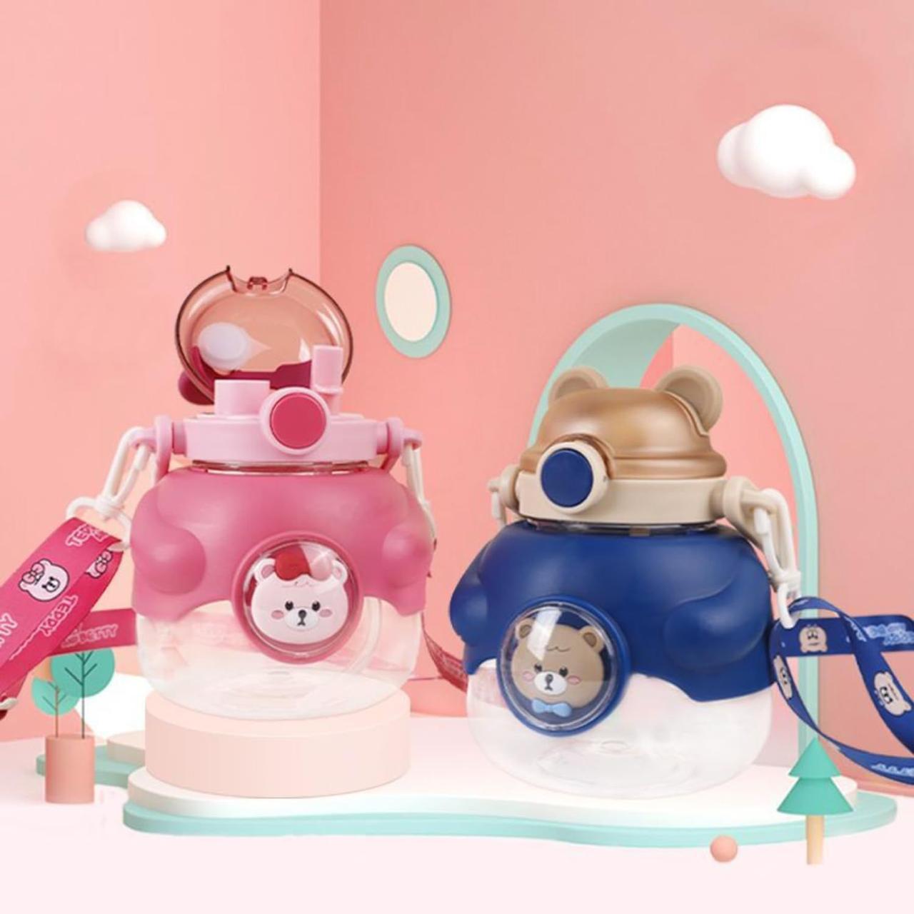 Botella Cantimplora para Niña Antiderrames con Popote entrenador De Plástico Diseño Oso 1150 Ml.