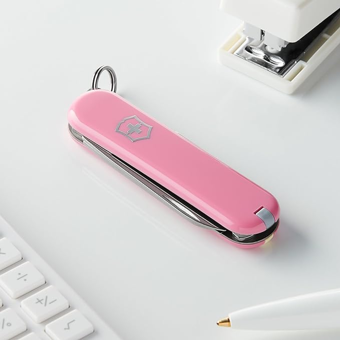 Victorinox Navaja, Classic, color Rosa Transparente, 58 mm, 7 Usos.