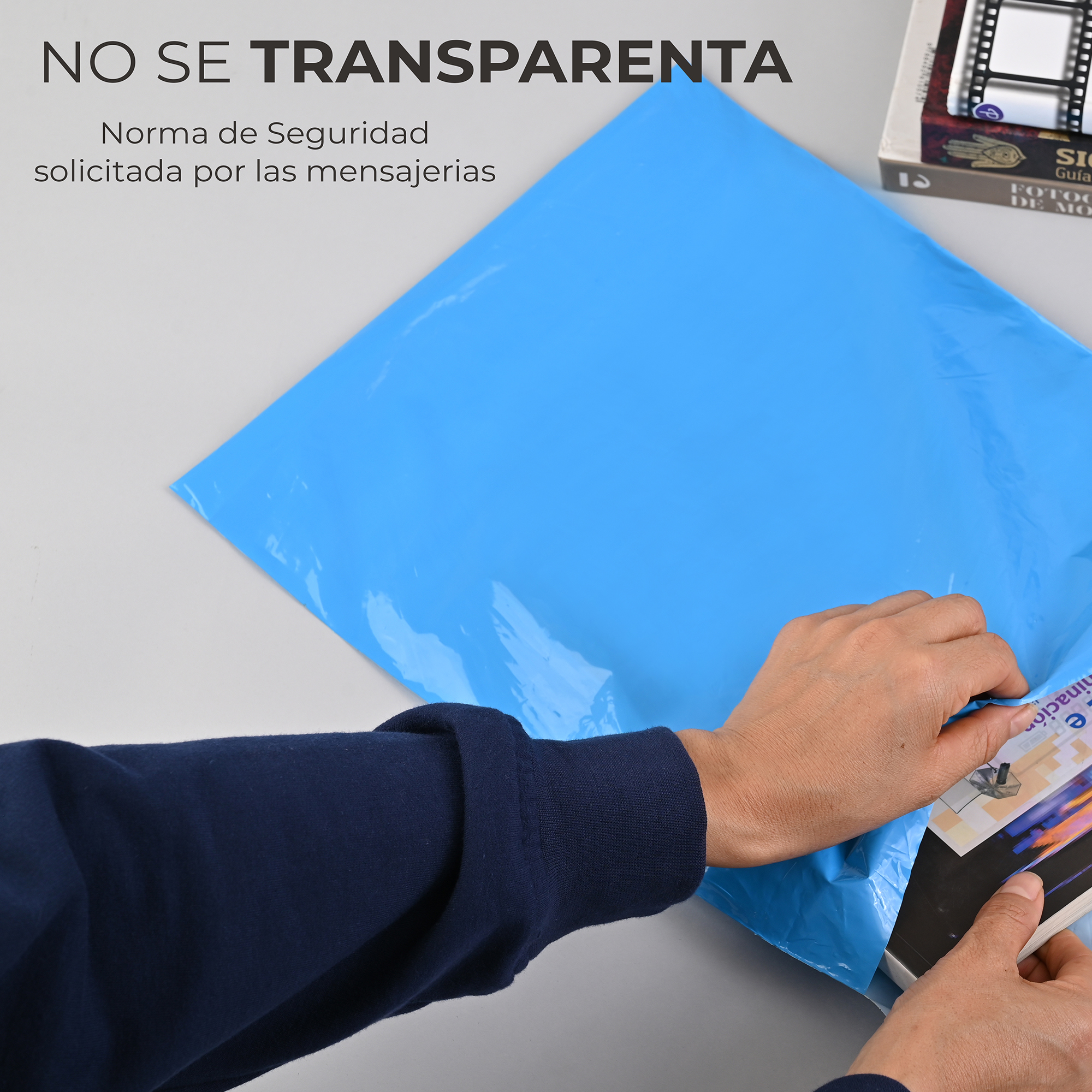 Paquete de 100 Piezas Bolsa Sobre Para Paquetería 30 X 40 Cm Tamaño MEDIANO Envíos E-Commerce, Mensajería, Adhesivo, Poly Plástico Resistente, Impermeable MOD:A023.