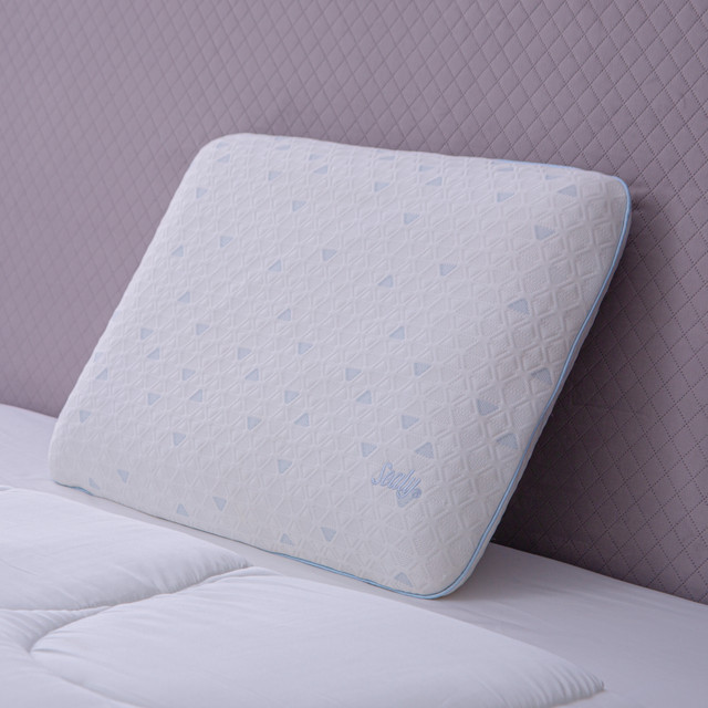 Almohada Sealy Fresh Memory Foam Estándar.
