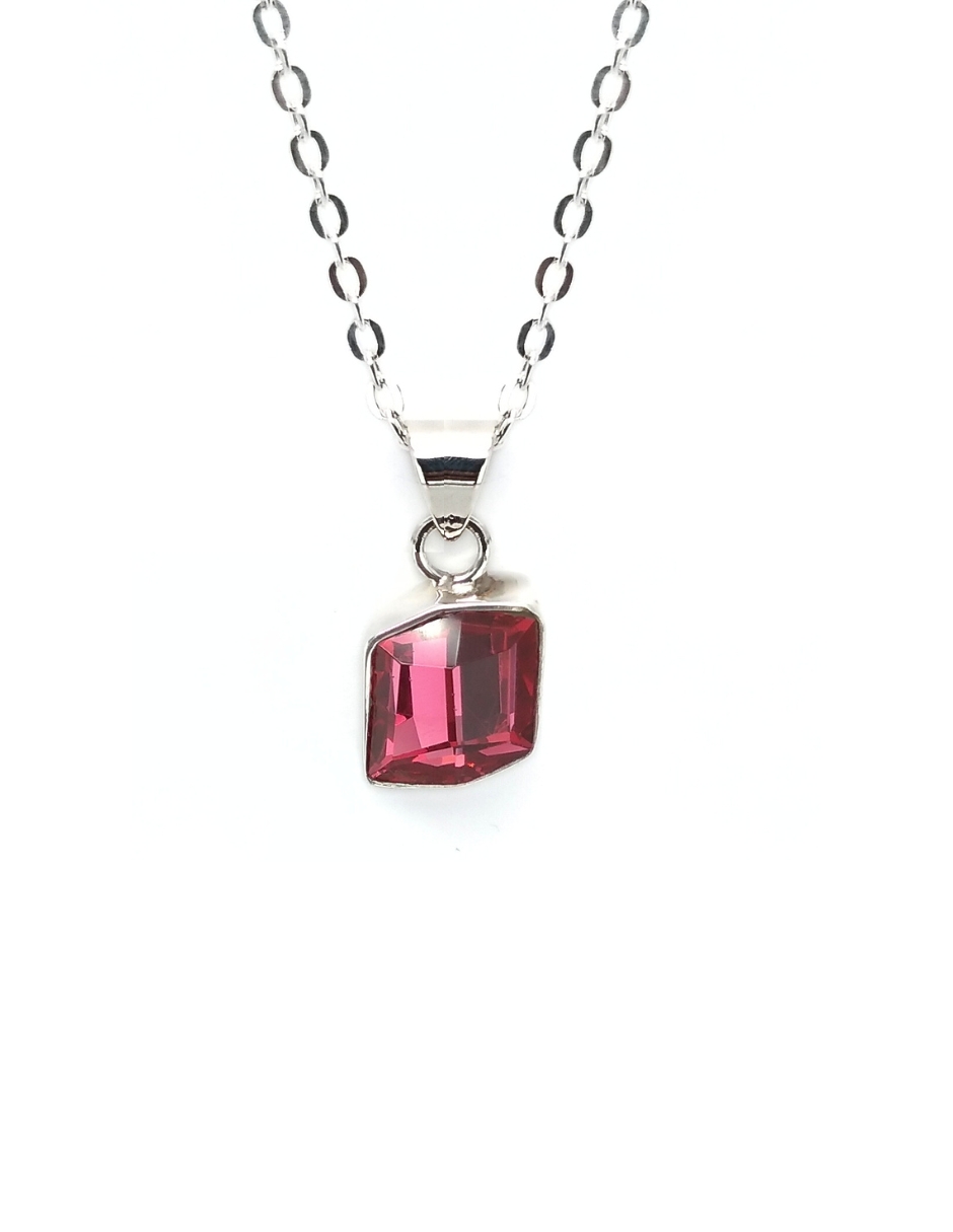 Collar y aretes color Rosa Zvezda de plata .925 corte Fancy.