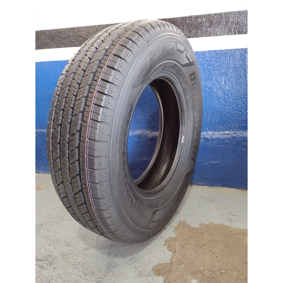 LLANTA 265/75R16 HANKOOK RH12 LT 10C 123/120S.