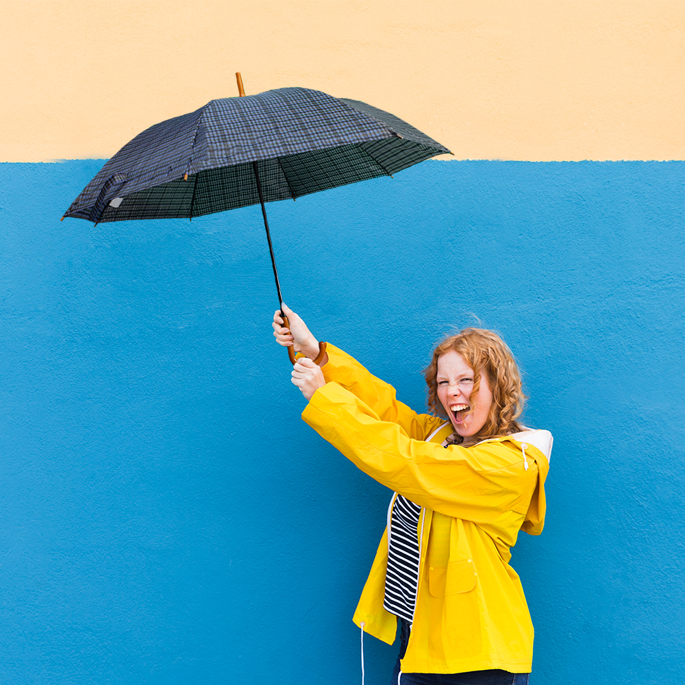 Paraguas Unisex Premium XL Reforzado 16 varillas Resistente a Vientos y Lluvias Fuertes, Mango Ergonómico y automático con funda incluida, Fácil de Transportar.