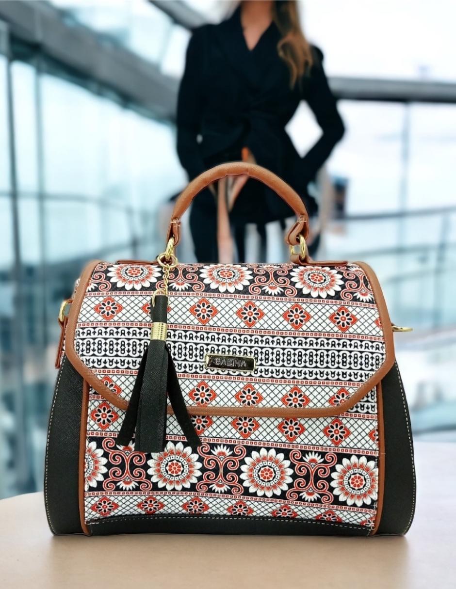 Bolsa artesanal de cuero vegano y yute.