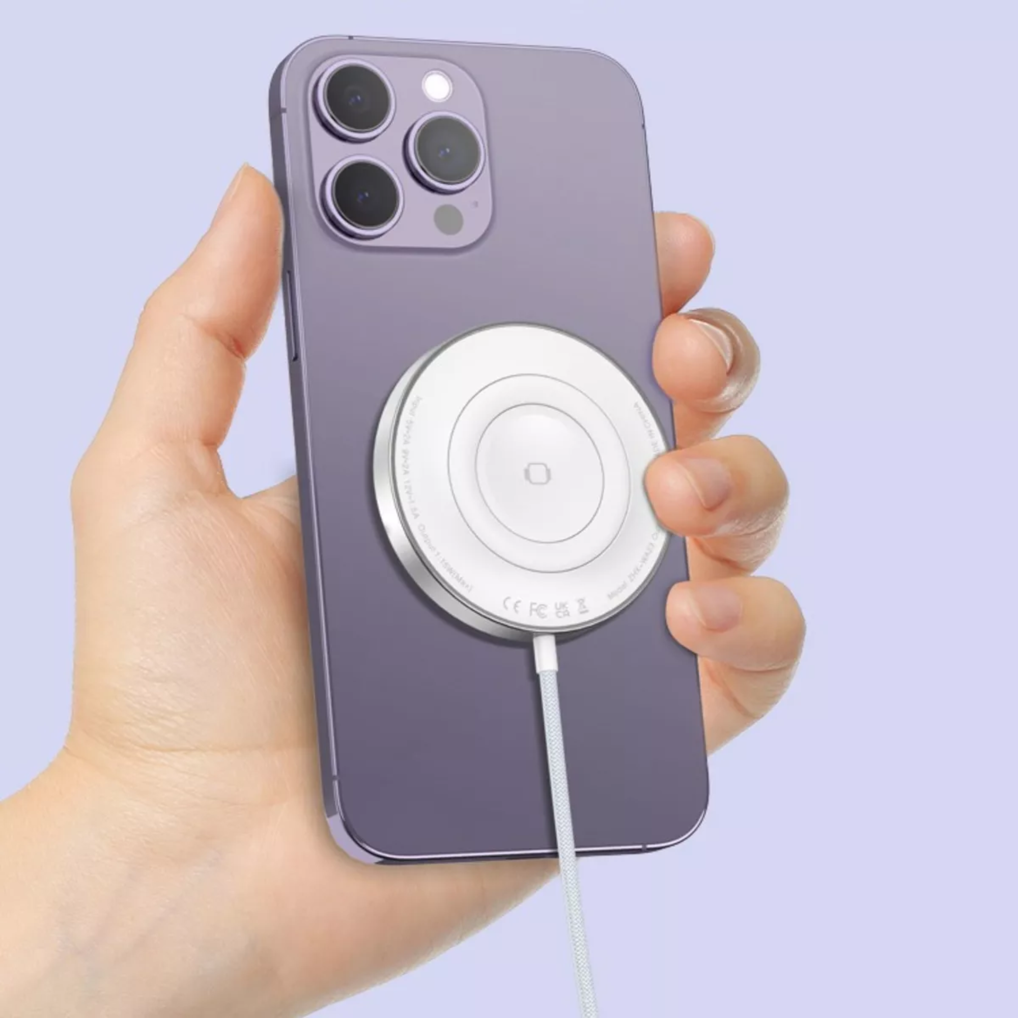 Mr. Gadgets Cargador Inalámbrico 3 En 1 Para iPhone Magsafe Compatible Con Apple Watch Carga Simultanea: iPhone, Apple Watch y AirPods Color Blanco