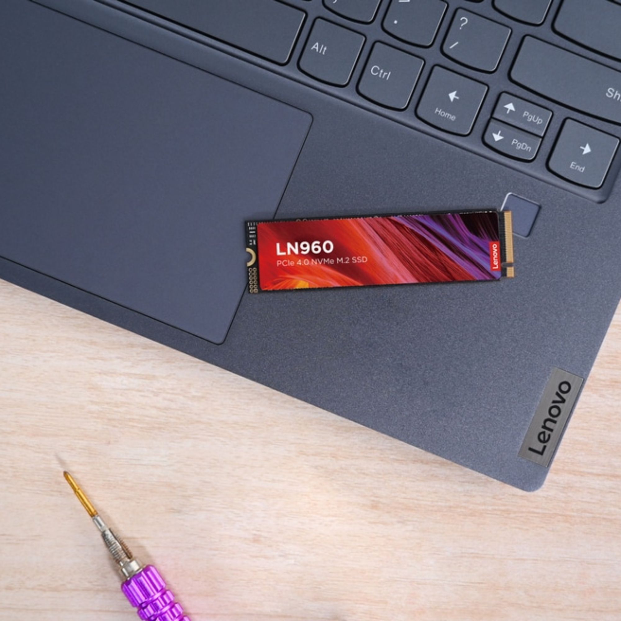 Unidad de Estado Sólido Lenovo LN960 de 4 TB, M2 2280, NVMe PCIe Gen 4X4, 7400/6500 MB/s.
