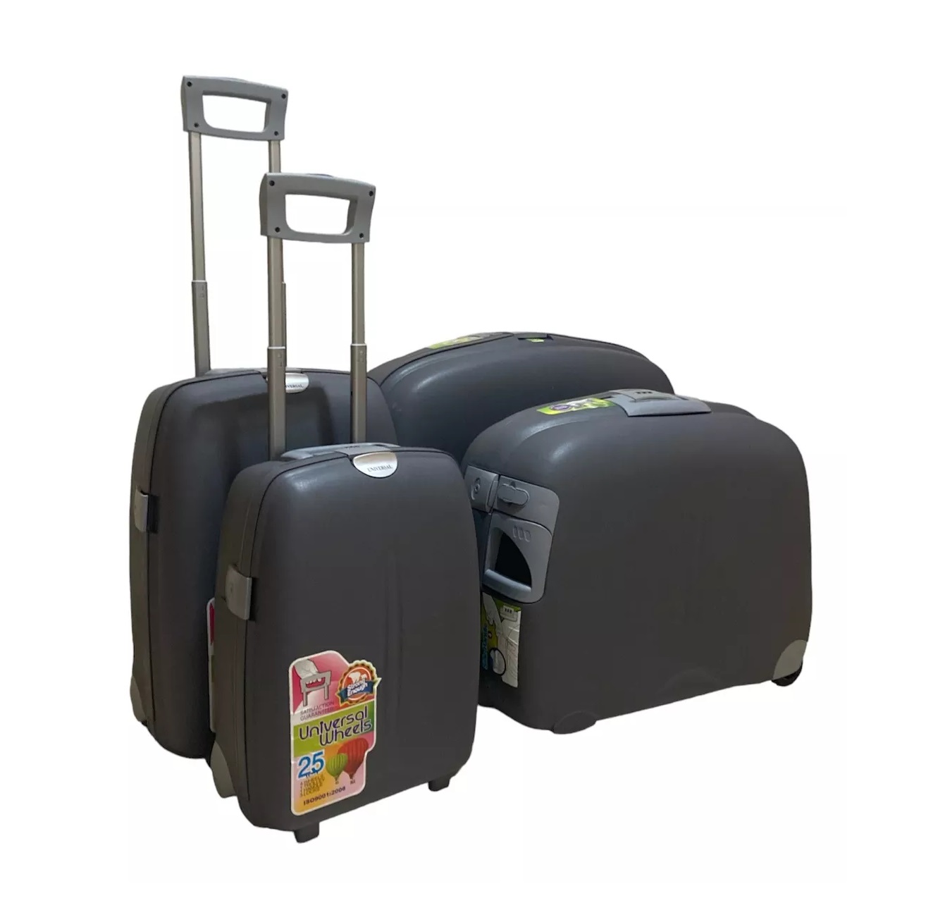 Set de 4 Maletas de Viaje Material Irrompible Gris.