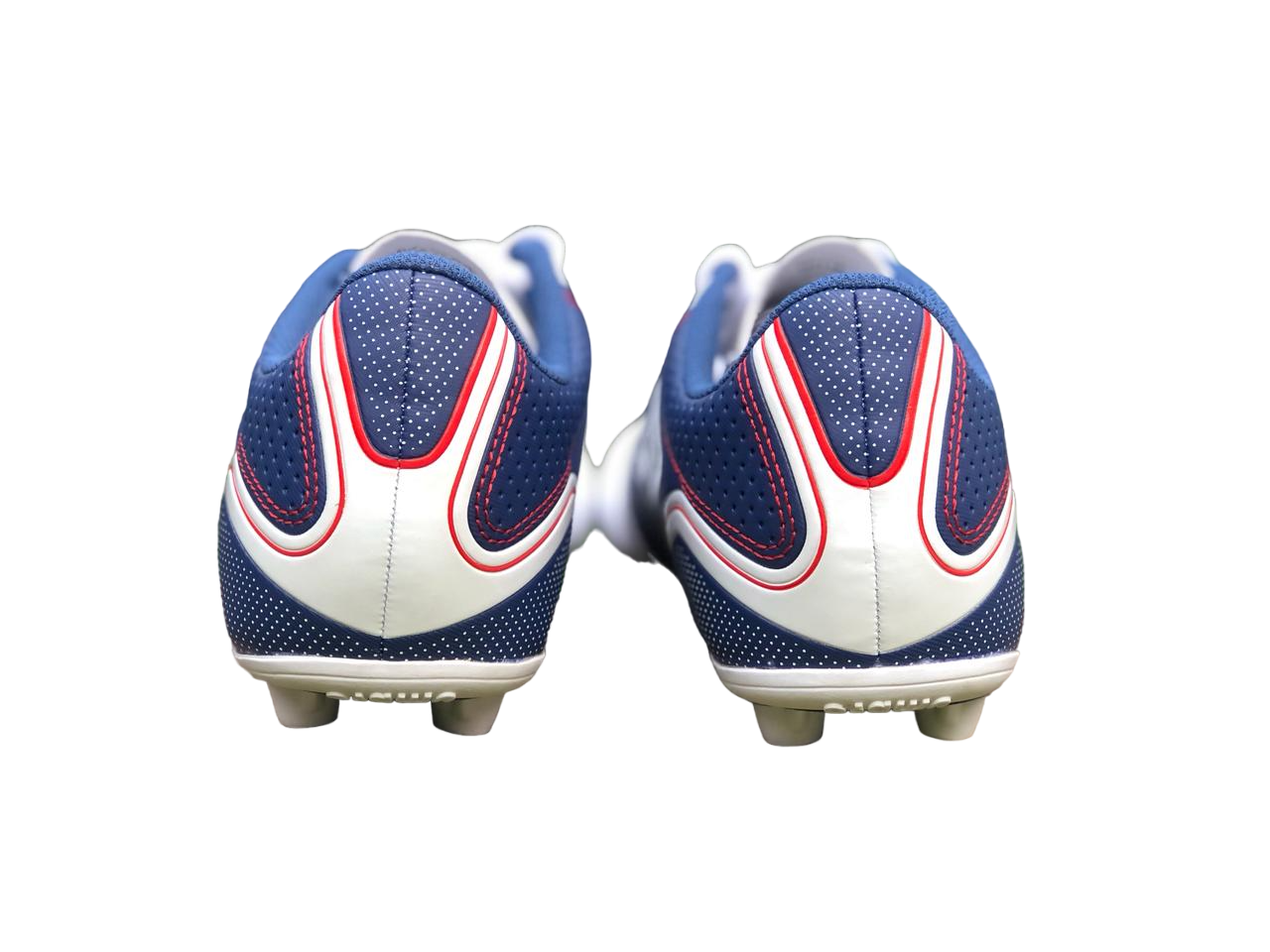 Tenis Umbro Classico XII HGR Blanco Tacos Fútbol Campo Duro.