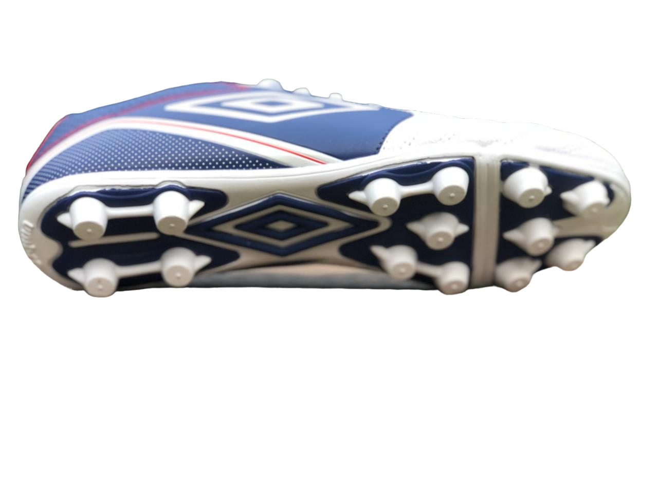 Tenis Umbro Classico XII HGR Blanco Tacos Fútbol Campo Duro.
