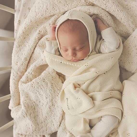 A Bleu La La - Manta Envolvente orgánica para bebé, 100% algodón orgánico Suave de Punto cálido y Acogedor, para recién Nacidos, bebés y niños pequeños (Azul Polvo).
