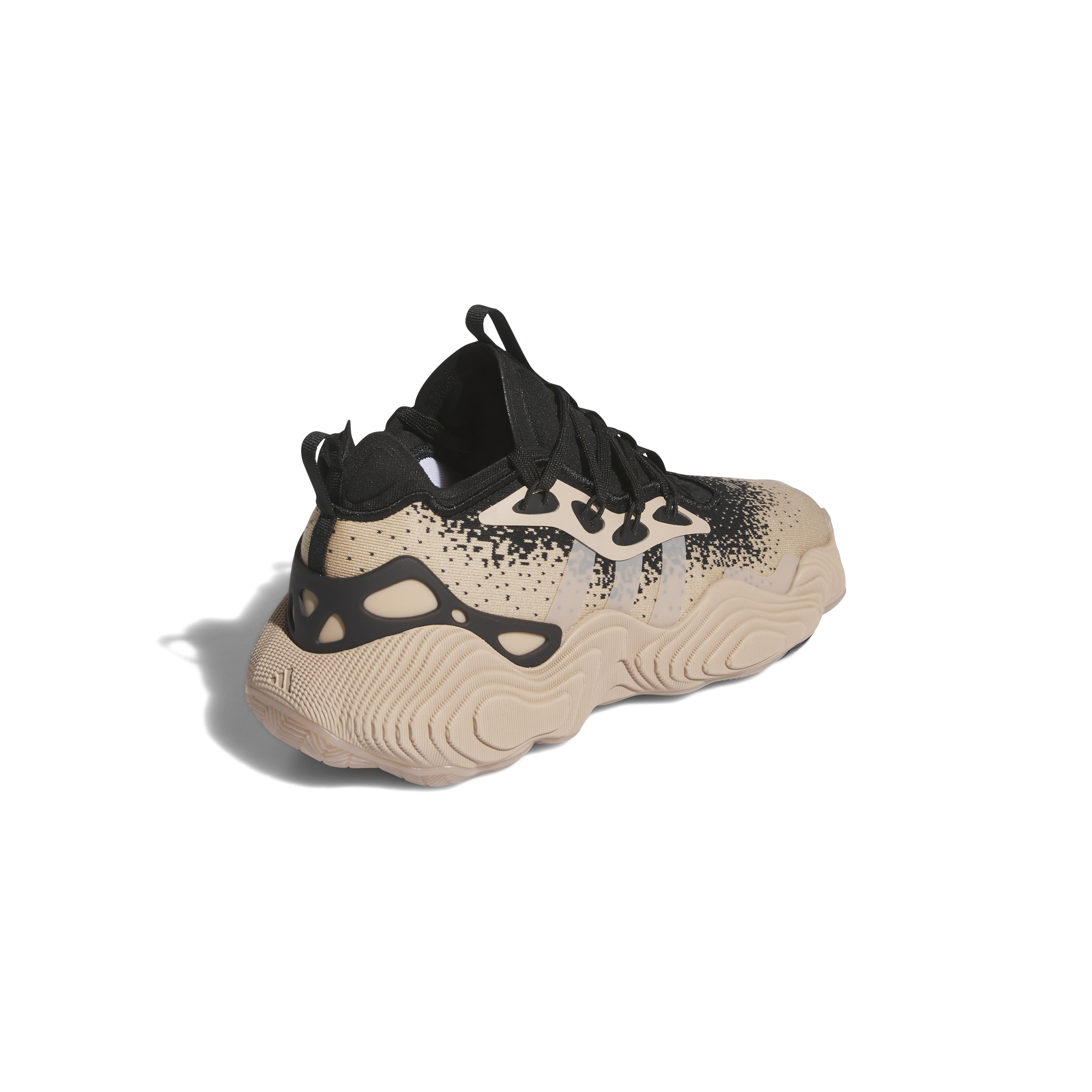 Tenis adidas Trae Young 3 Low Basketball Beige Adulto Deportivo.