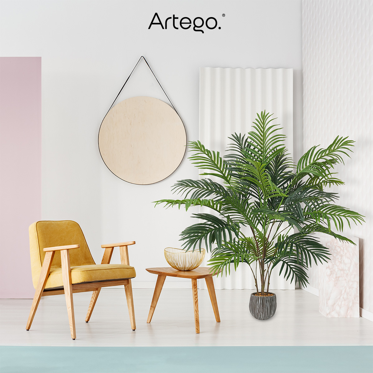 Planta artificial decorativa moderna con maceta Palmera Hawaii de 130cm de alto Artego para hogar sala comercio oficina.