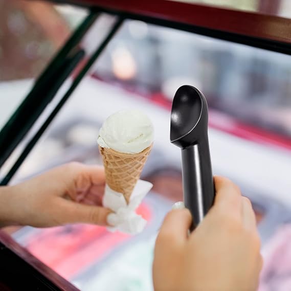 A Cuchara para Helado y Congelados, Anticongelante y Antiadherente. Exelente Calidad, Libre de Lead, cuchara de aluminio que no conduce la temperatura! Plateada y Facil de Limpiar. Ice cream scoop. (Negro Cromo).