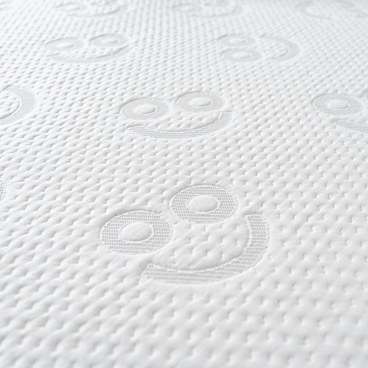 Colchón En Caja Matrimonial Roomi Freedom, Confort Premium, Tecnología Latex Feel Hyper Soft.