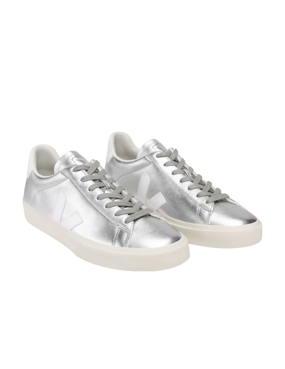 Tenis VEJA de campo para mujer plateados Talla 24